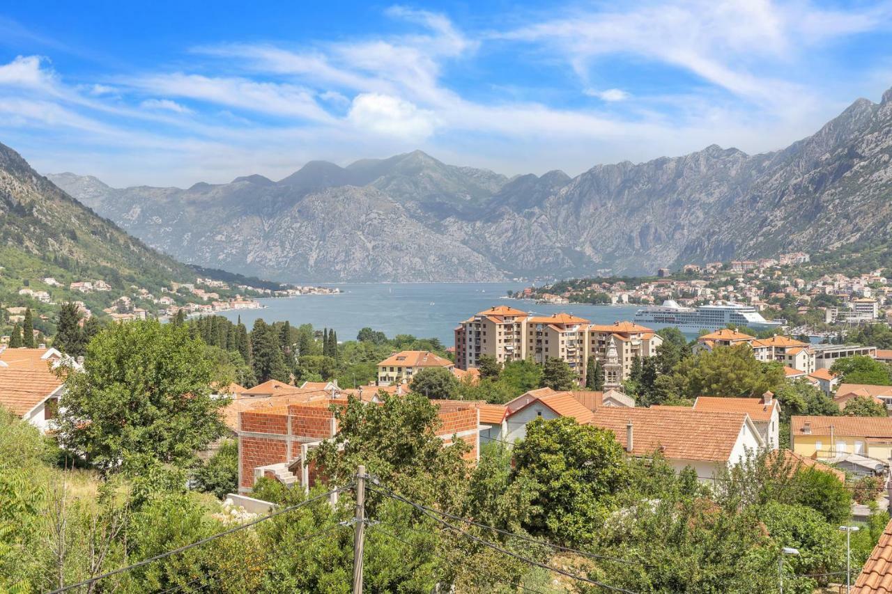 Apartments Mezini 11 Kotor Exterior photo
