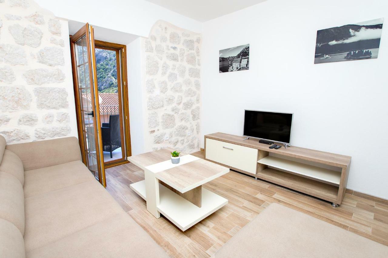 Apartments Mezini 11 Kotor Exterior photo
