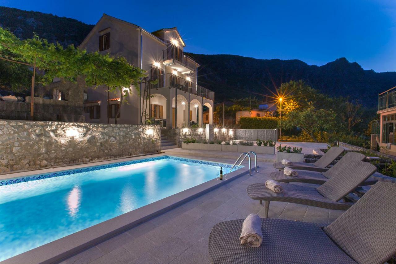 Apartments Mezini 11 Kotor Exterior photo
